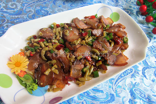 酸豆角炒猪脸皮肉