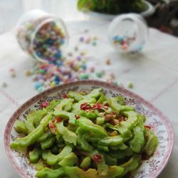 剁椒炒苦瓜的做法[图]