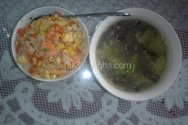 虾仁蛋炒饭