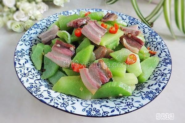 腊肉炒莴笋