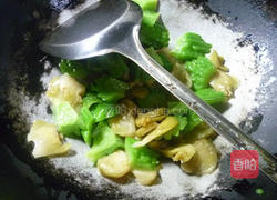 榨菜炒苦瓜的做法图解8