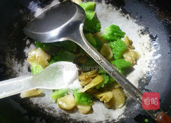 榨菜炒苦瓜的做法图解10