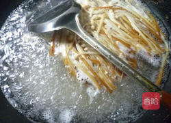 黄金针菇拌菜芯干的做法图解3