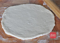 培根彩蔬薄脆披萨的做法图解8