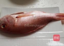 橄榄煮火力鱼的做法图解1