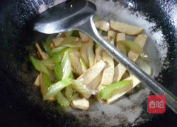 西芹炒香干的做法图解9