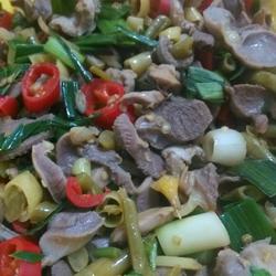 酸辣鸡杂的做法[图]