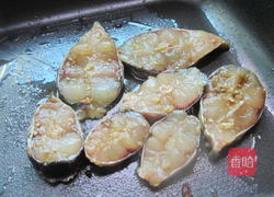 铁板烤鱼的做法图解3
