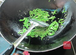 咸豆角炒蛋丝的做法图解4