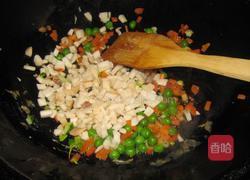 五彩蛋炒饭的做法图解11