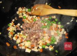 五彩蛋炒饭的做法图解12