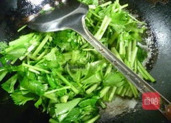 香干炒芹菜的做法图解5