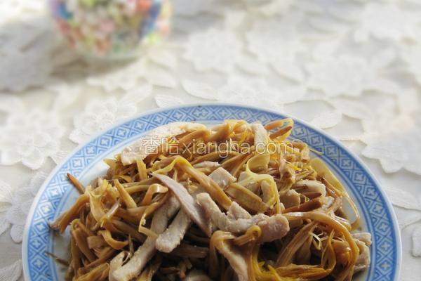 肉炒黄花菜