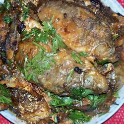 酥香小鲫鱼的做法[图]