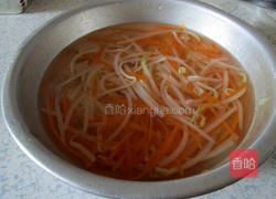 豆豉桃仁拌三丝的做法图解9