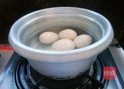 豆豉葱花炒煮蛋的做法图解1