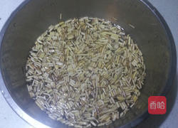 白茅根甘蔗水的做法图解3