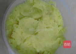 咖喱牛肉可乐饼的做法图解2