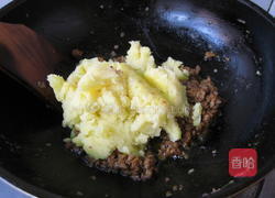 咖喱牛肉可乐饼的做法图解8