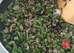 橄榄菜肉沫豆角的做法图解4
