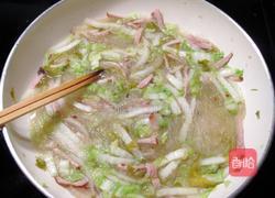 咸肉火腿白菜汤的做法图解8