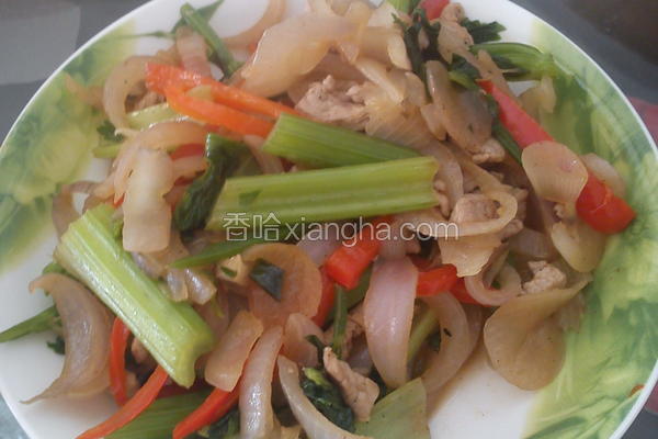 洋葱芹菜炒肉丝