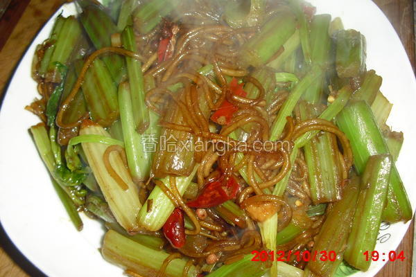 芹菜炖粉条