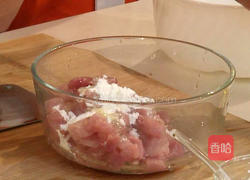 橄榄菜炒肉丁的做法图解1