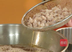 橄榄菜炒肉丁的做法图解2