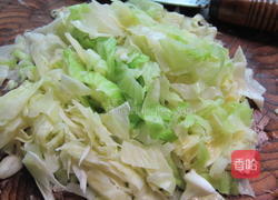豆豉圆白菜的做法图解2