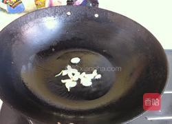 银耳黄瓜炒肉的做法图解4