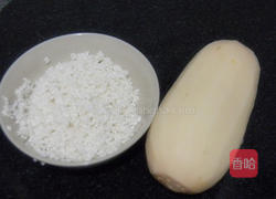 玫瑰蜜汁糯米藕的做法图解1