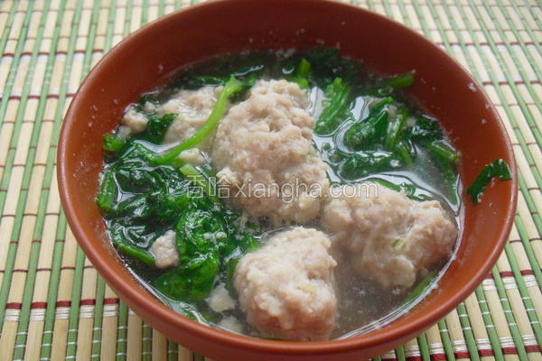 菠菜汆丸子