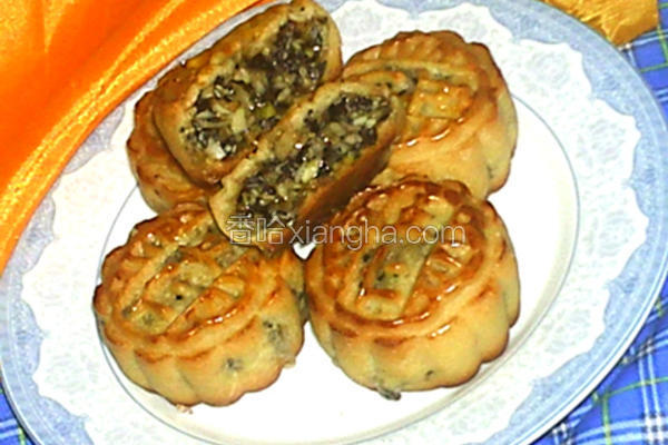 葡萄干果仁月饼