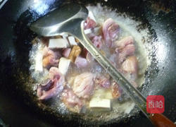 青椒香干炒腊鸡腿的做法图解8