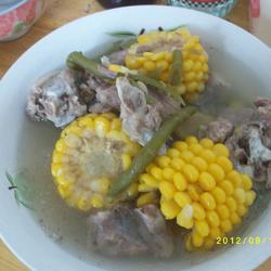 酸豆角玉米排骨汤的做法[图]
