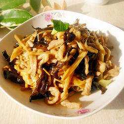 黄花菜木耳炒肉丝的做法[图]