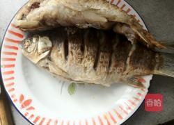 葱酥鲫鱼的做法图解7