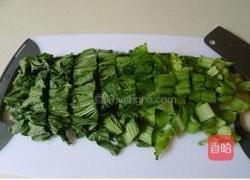 雪里红炖豆腐的做法图解1