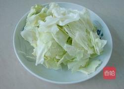 番茄炒手撕包菜的做法图解1