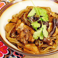 小鸡炖蘑菇的做法[图]