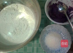 紫薯松糕的做法图解1