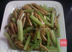 香干炒西芹的做法图解9