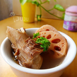 莲藕大骨汤的做法[图]