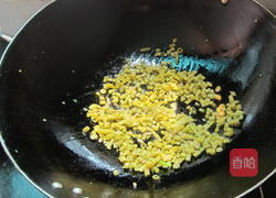 咸豆角炒肉花肠的做法图解3