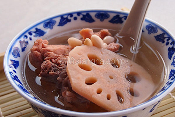 莲藕花生煲龙骨