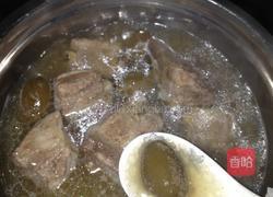 青橄榄排骨汤的做法图解4