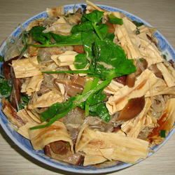 香菇粉丝小银鱼的做法[图]