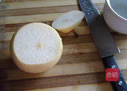 川贝冰糖炖雪梨的做法图解2