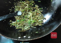 姜丝咸豆角的做法图解6